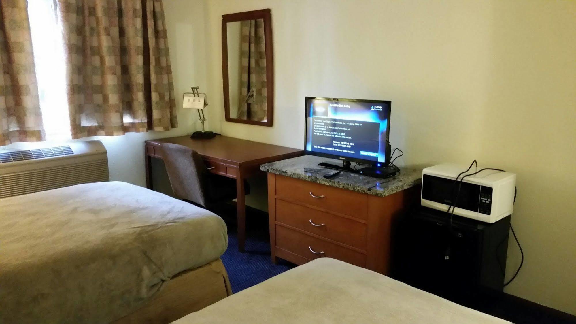 Riverwalk Inn & Suites Fort Atkinson Εξωτερικό φωτογραφία